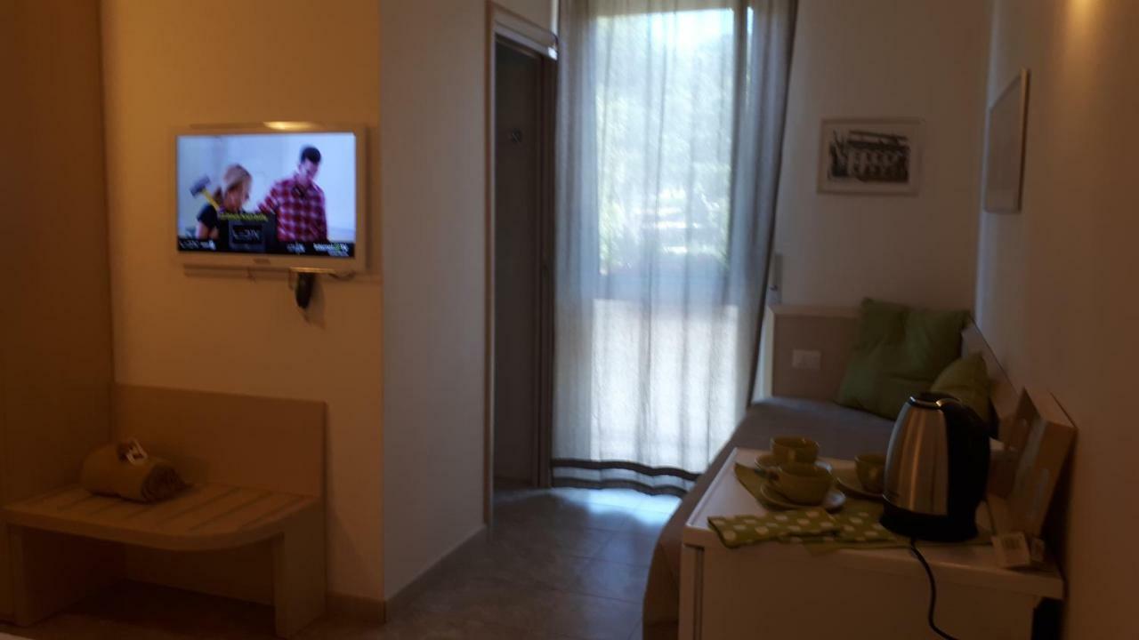 Holidayfever Альгеро Екстер'єр фото